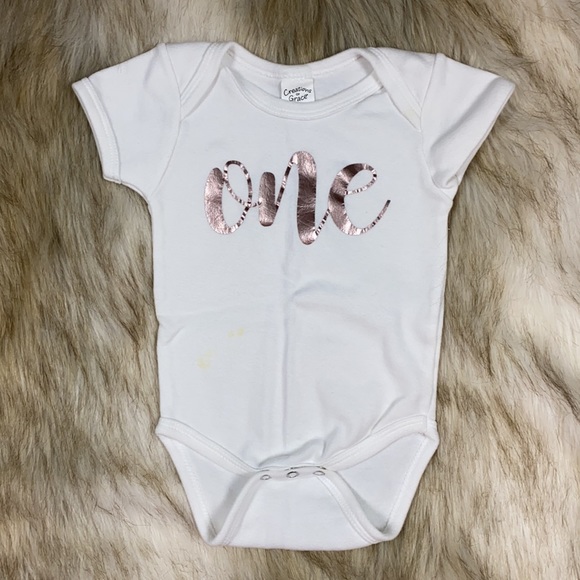 1 One Year Old Tutu, Onesie, and ‘1st Birthday Girl’ Sash - Picture 2 of 9